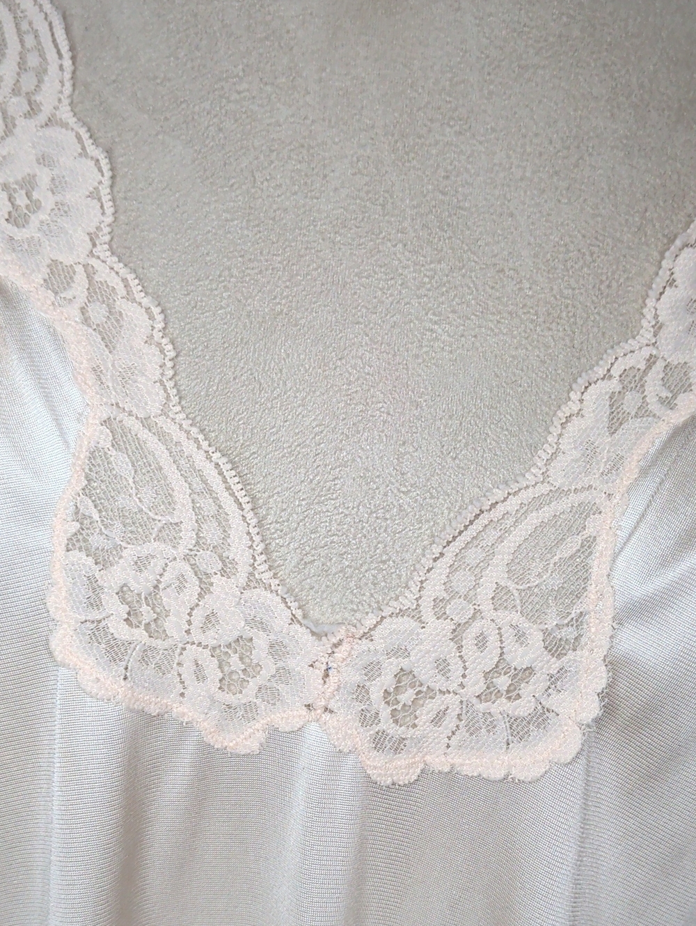 Vintage 70s Vanity Fair Pink Nylon Nightgown Negligee Lace Sz L MCM - Picture 5 of 15